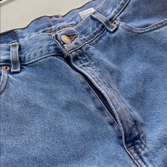 VINTAGE Levi's 550 Light Blue Denim Shorts size 12 32 waist - Picture 5 of 5